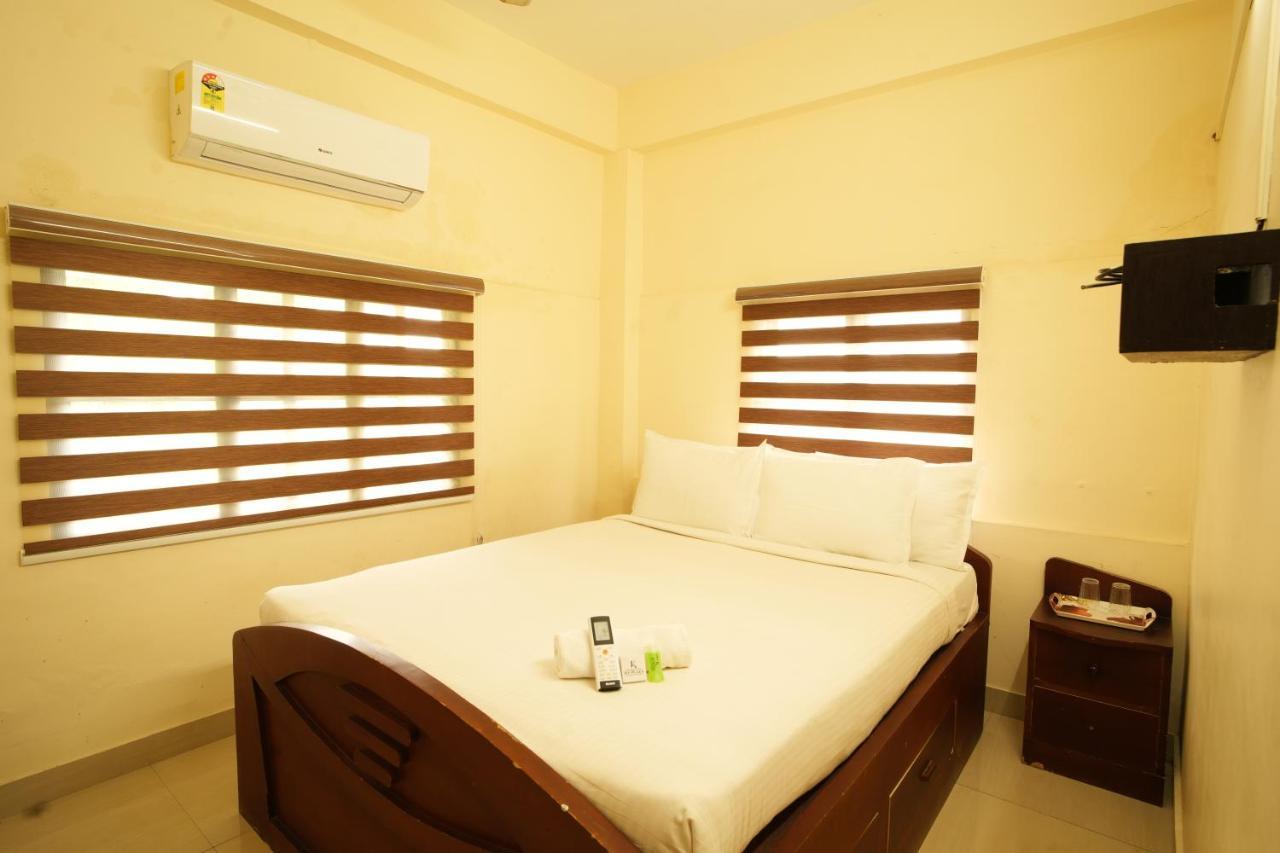 K V Suites Kochi Exteriér fotografie