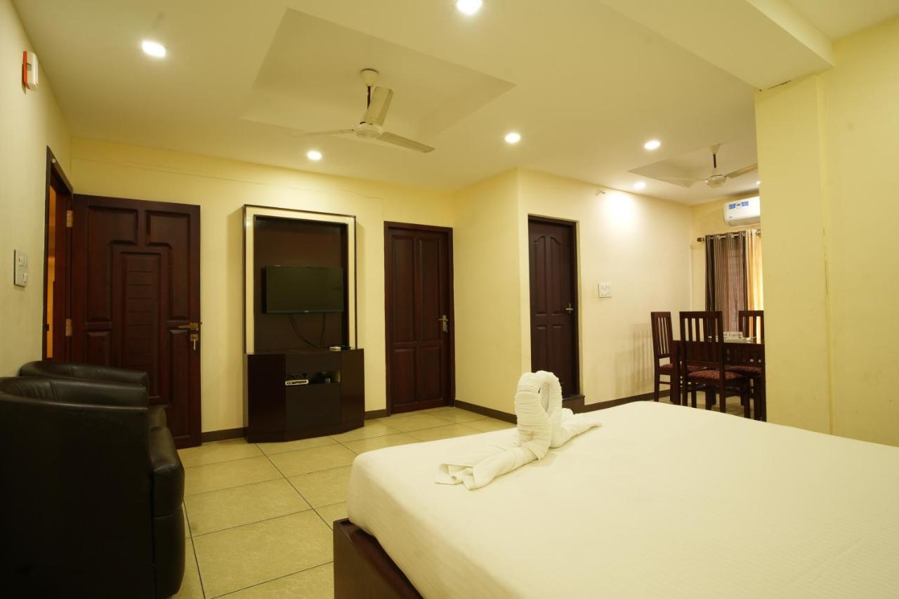 K V Suites Kochi Exteriér fotografie