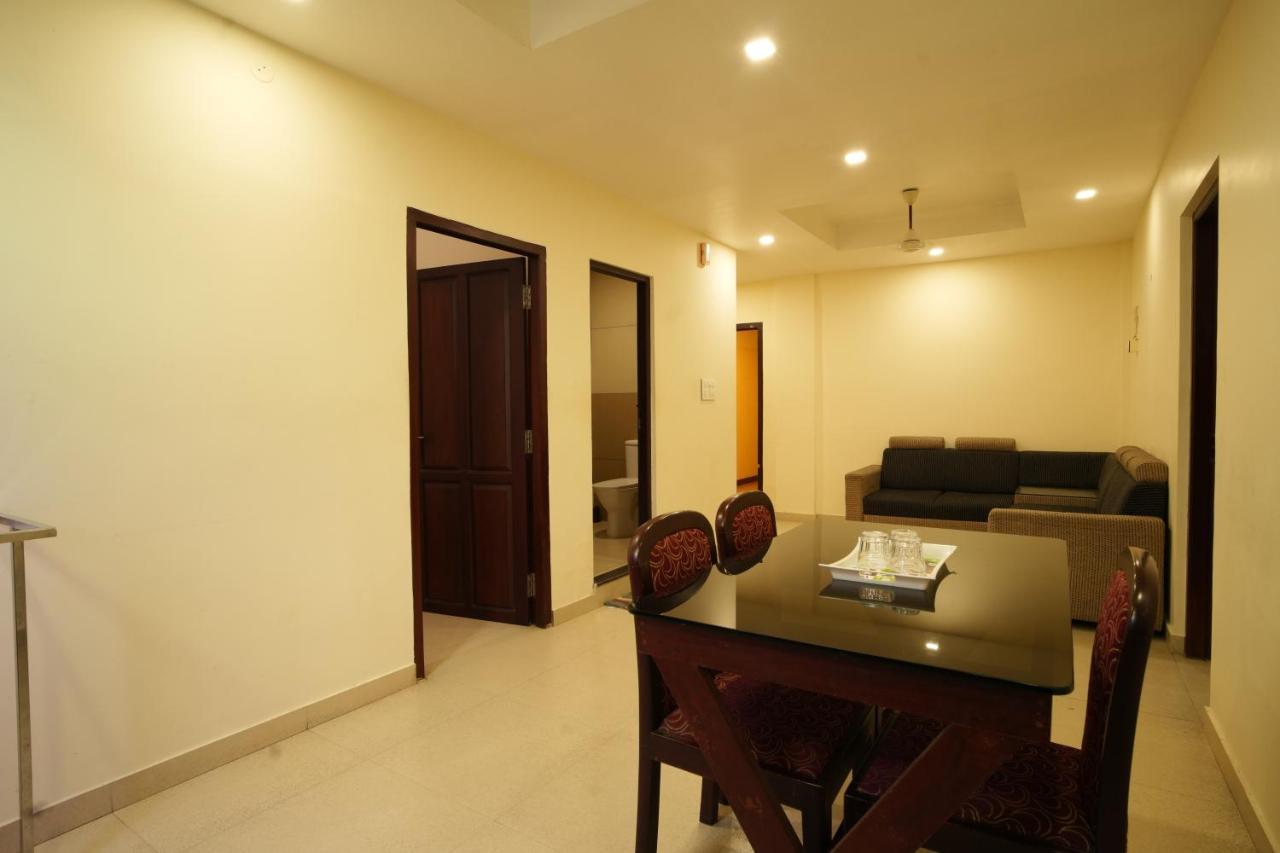 K V Suites Kochi Exteriér fotografie