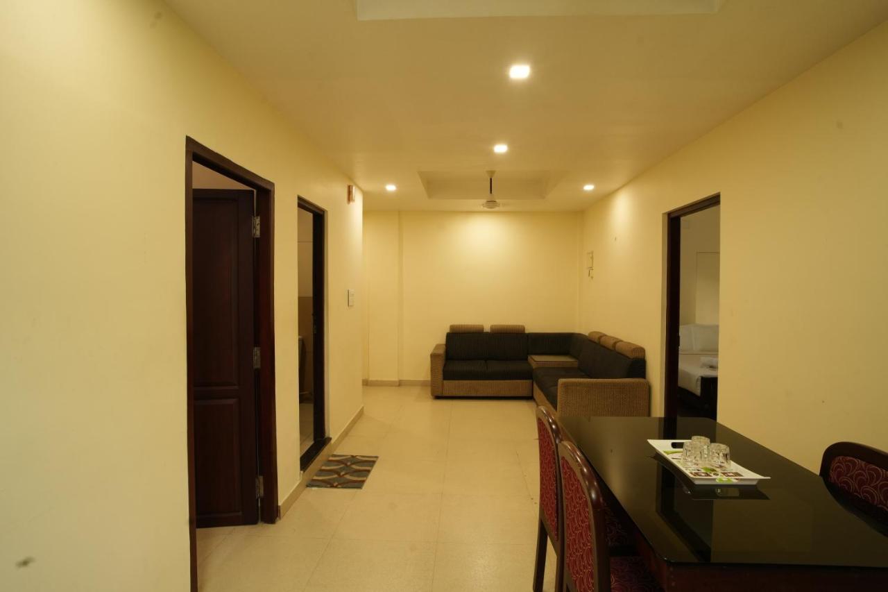 K V Suites Kochi Exteriér fotografie