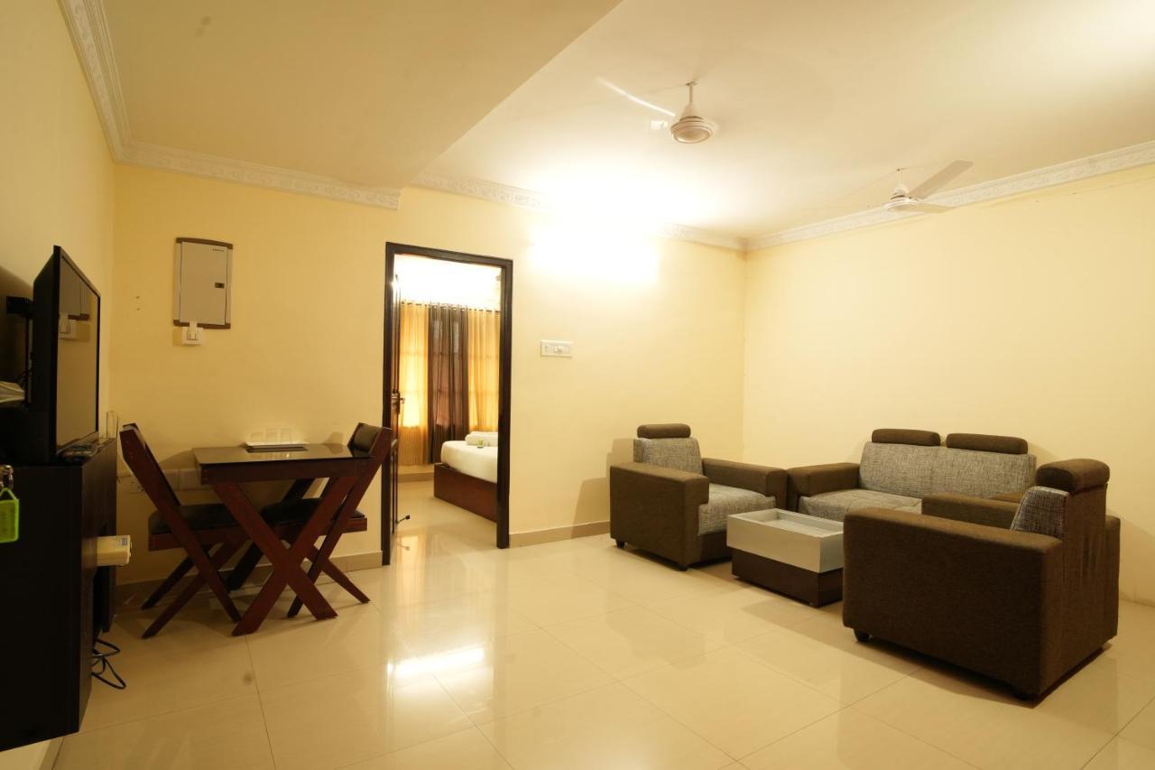 K V Suites Kochi Exteriér fotografie