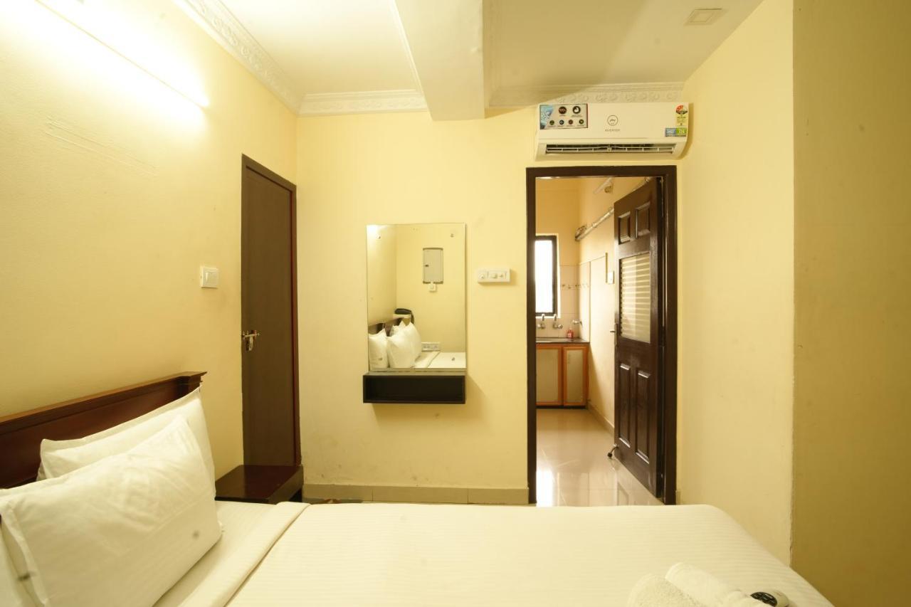 K V Suites Kochi Exteriér fotografie