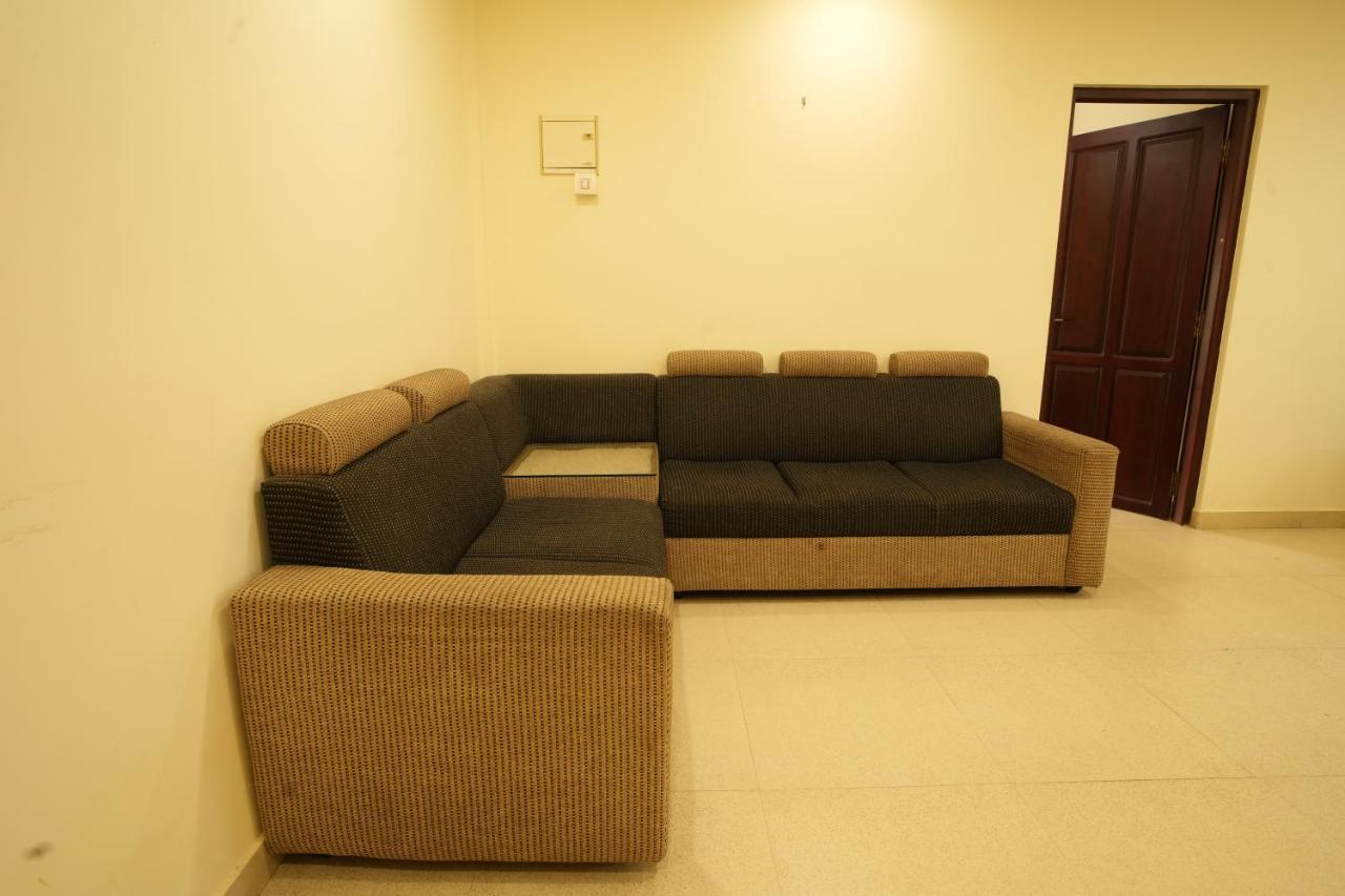 K V Suites Kochi Exteriér fotografie