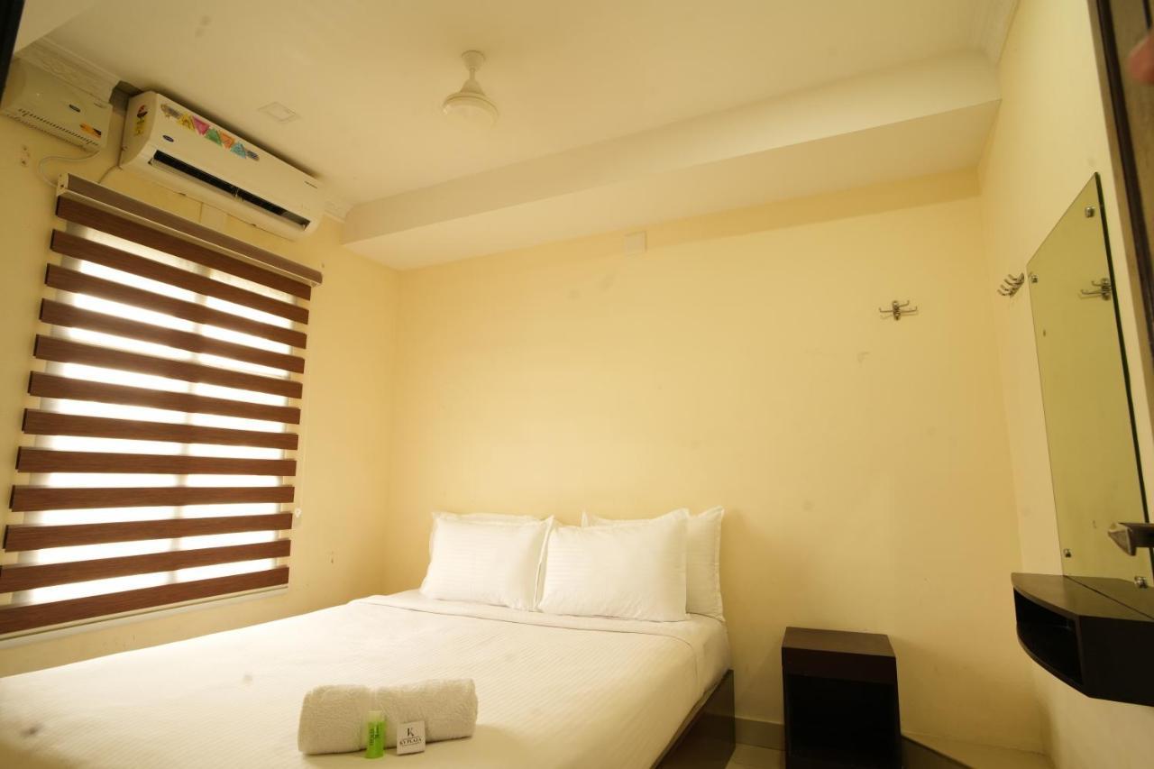 K V Suites Kochi Exteriér fotografie