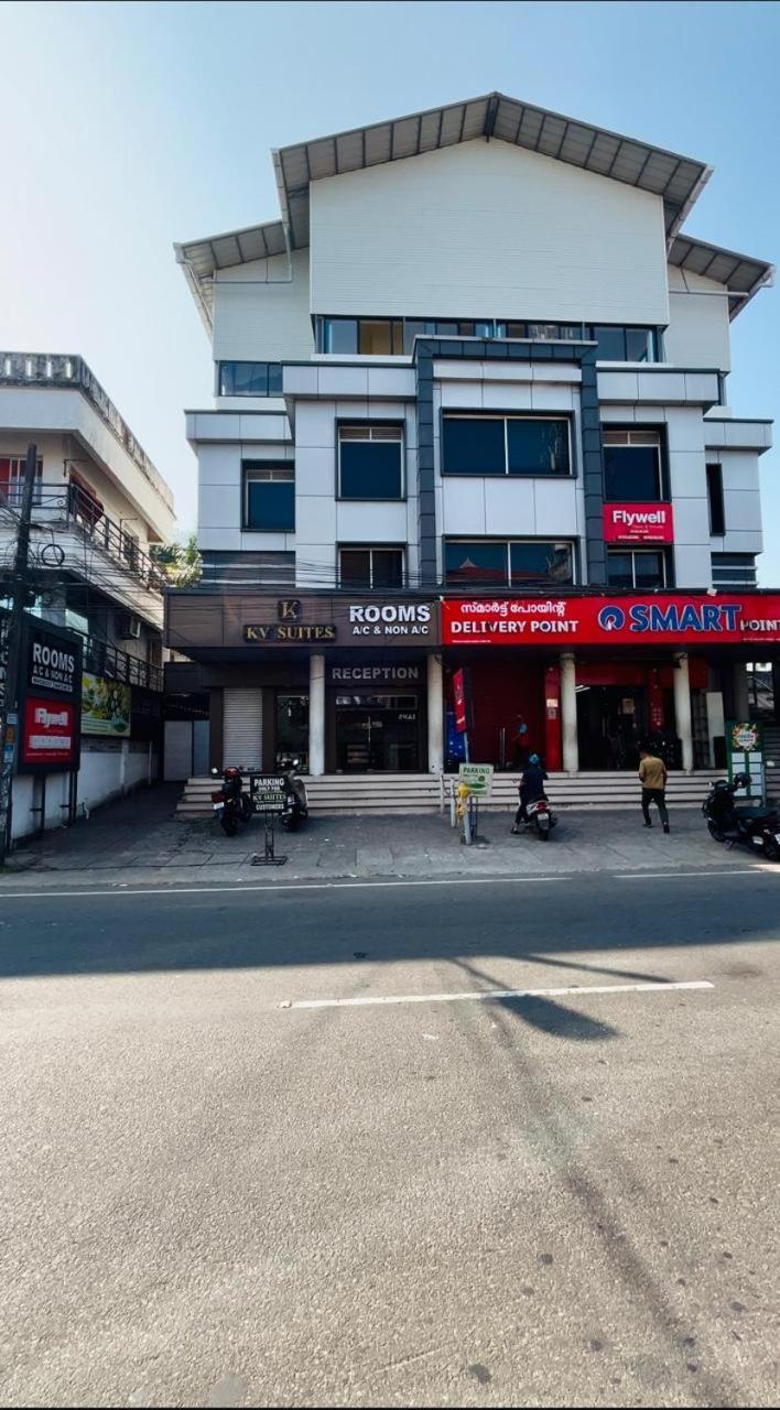 K V Suites Kochi Exteriér fotografie