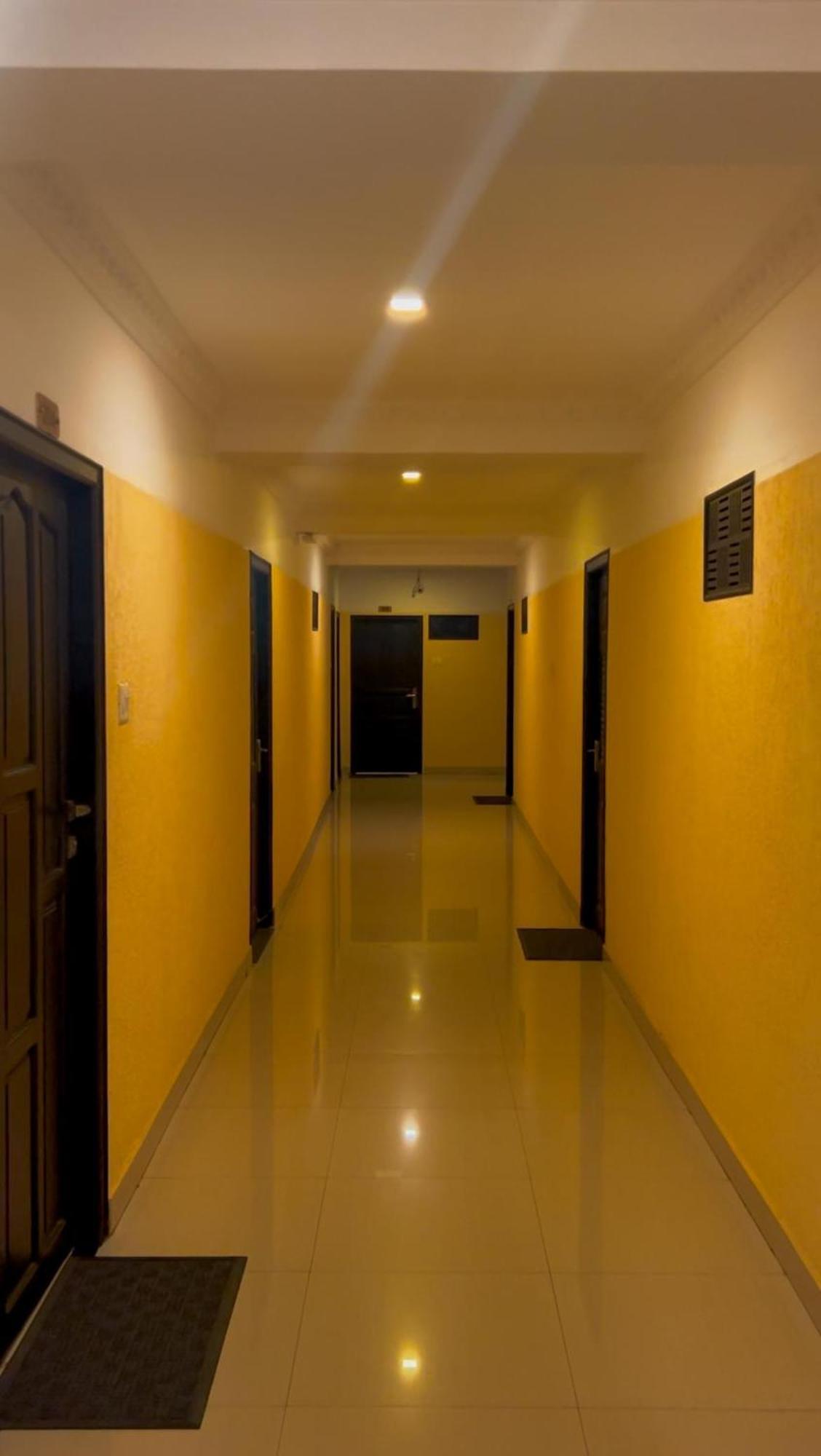 K V Suites Kochi Exteriér fotografie